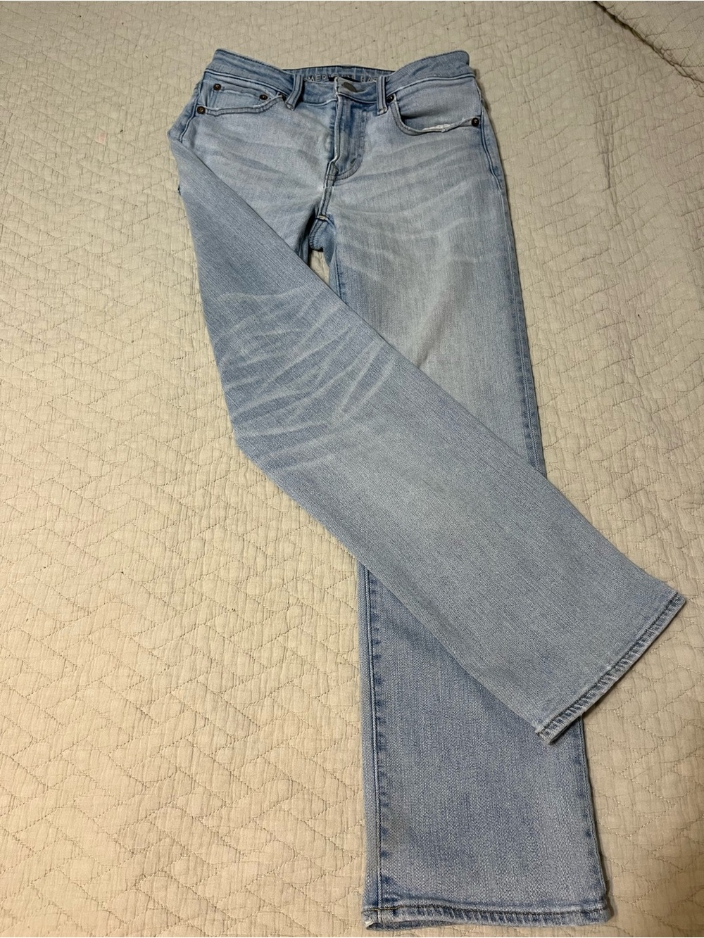 American Eagle Light Wash men’s Original Bootcut Jeans. 28x30